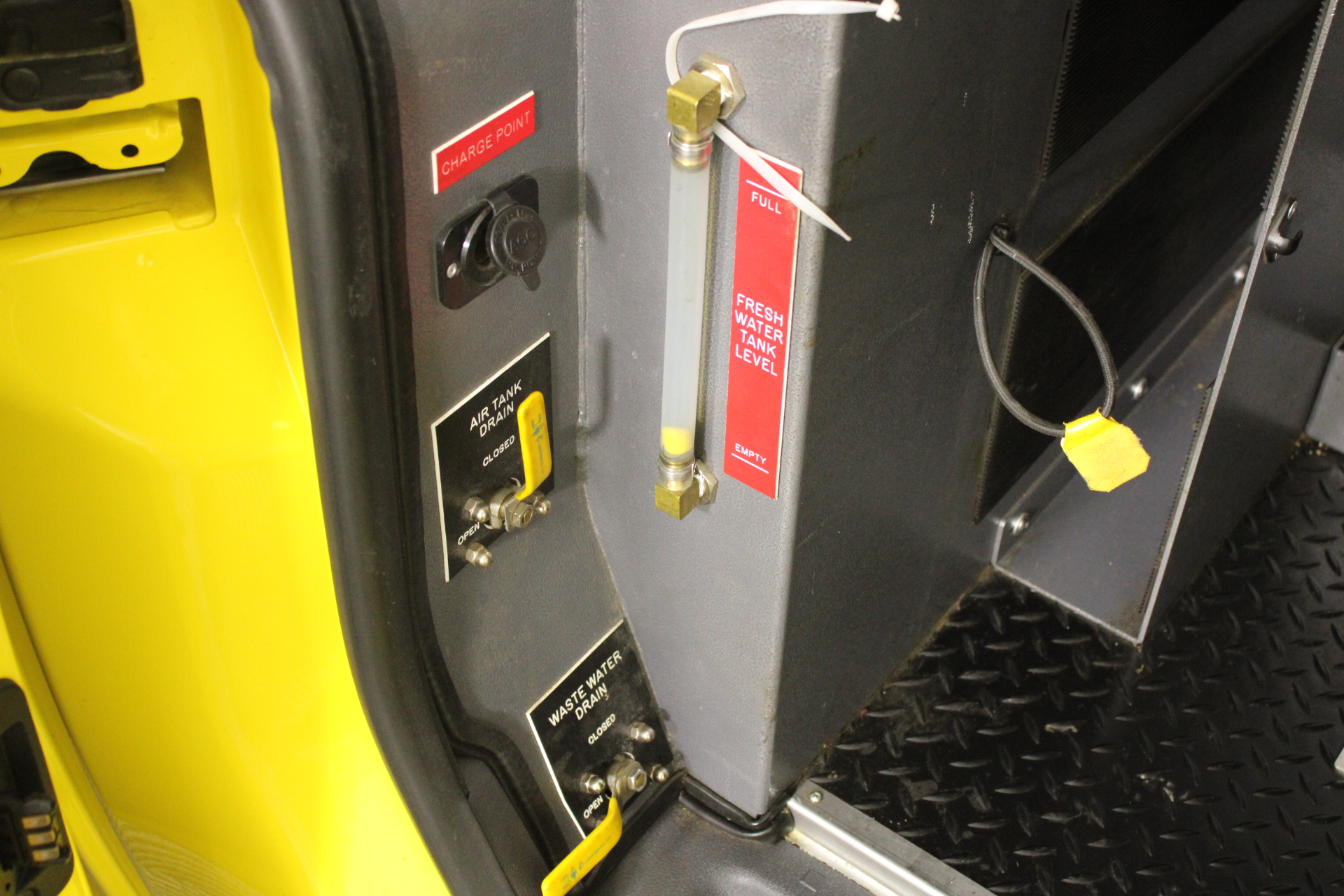 Henri Le Blanc Cuvee Rosé Brut NV (6x 750mL), France.