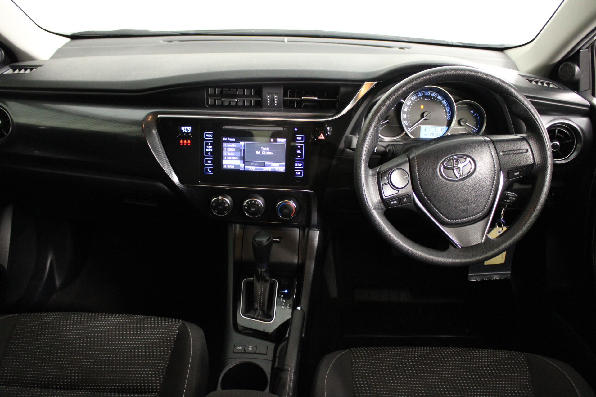 Veuve D'Argent Cuvee Prestige Blanc de Blancs Brut NV (6x 750mL)