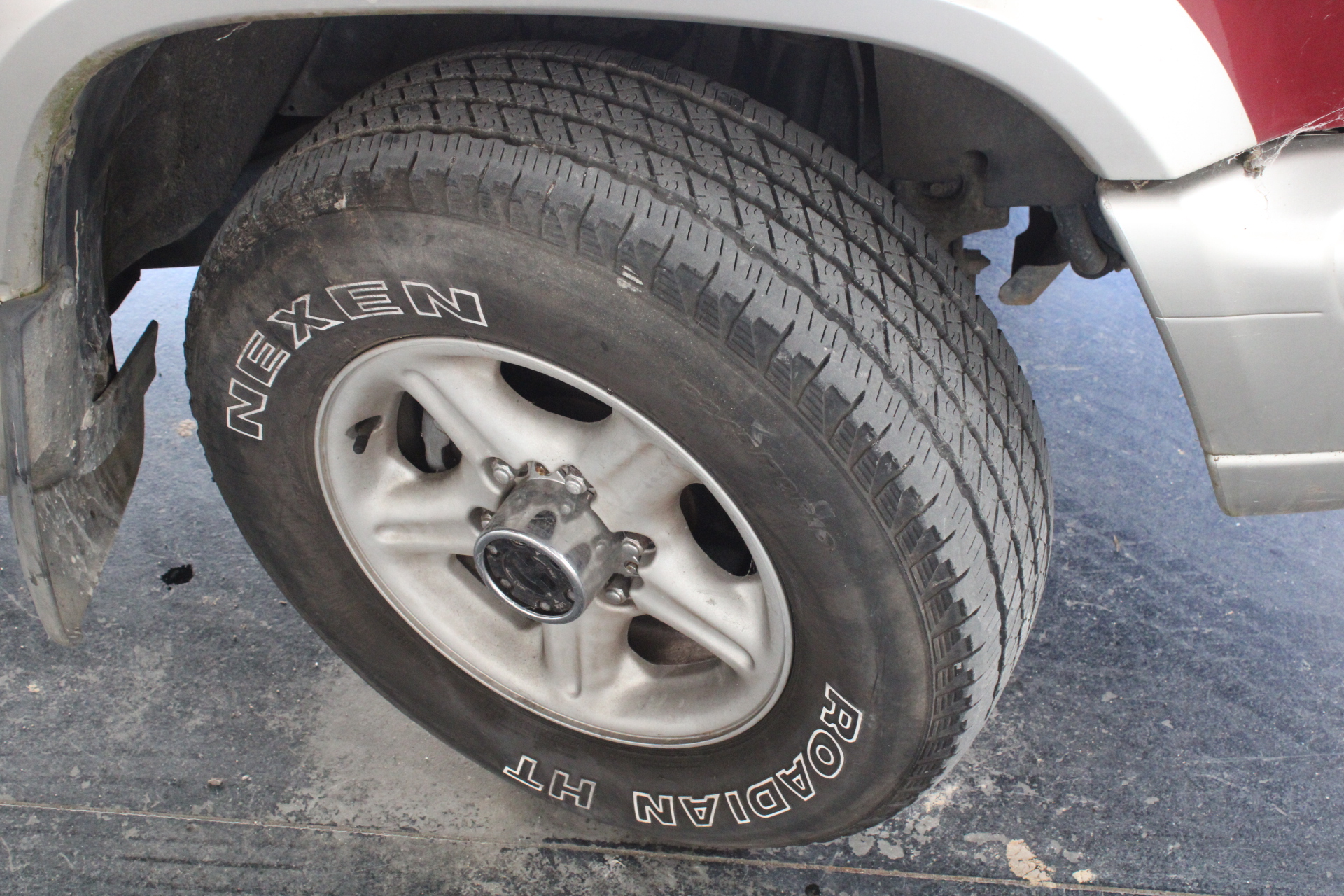 Circle of Friends Pink Moscato Slimline Cans NV (24x 250mL) Limestone Coast