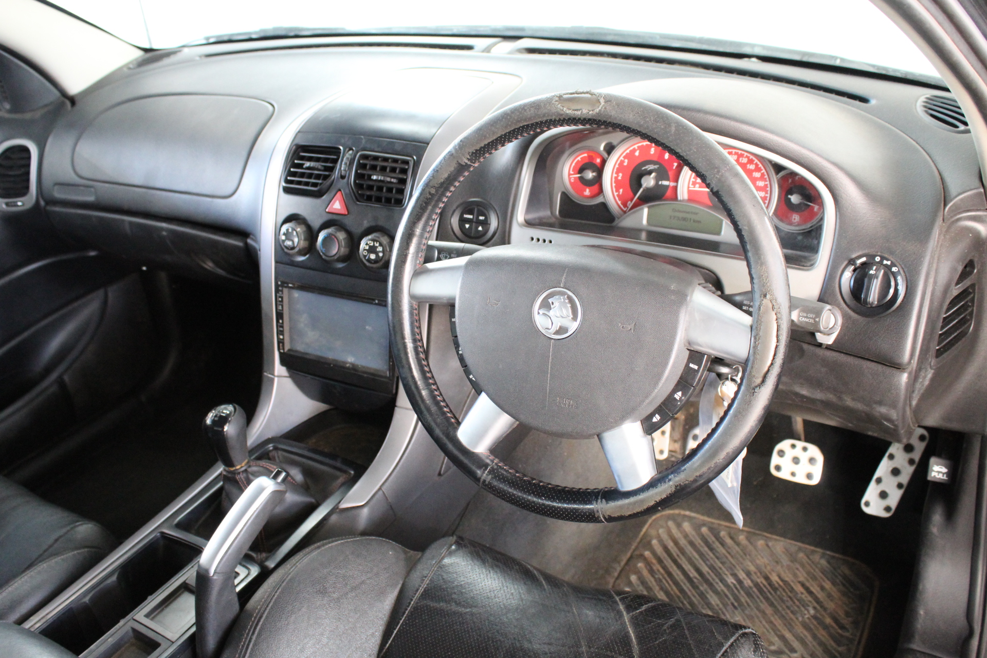 REMINGTON AIRvive™ Slim Straightener, S8930AU, Ionic Air Technology, Advanc