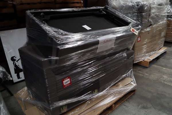 TP-LINK Tapo Pan/Tilt Outdoor Security WiFi Camera, 2K, Full-Colour Night V