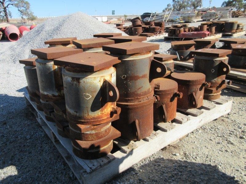 Bradman 5 Dollar Bi Metal Coin on Card of Issue 1996 Issued by RAM