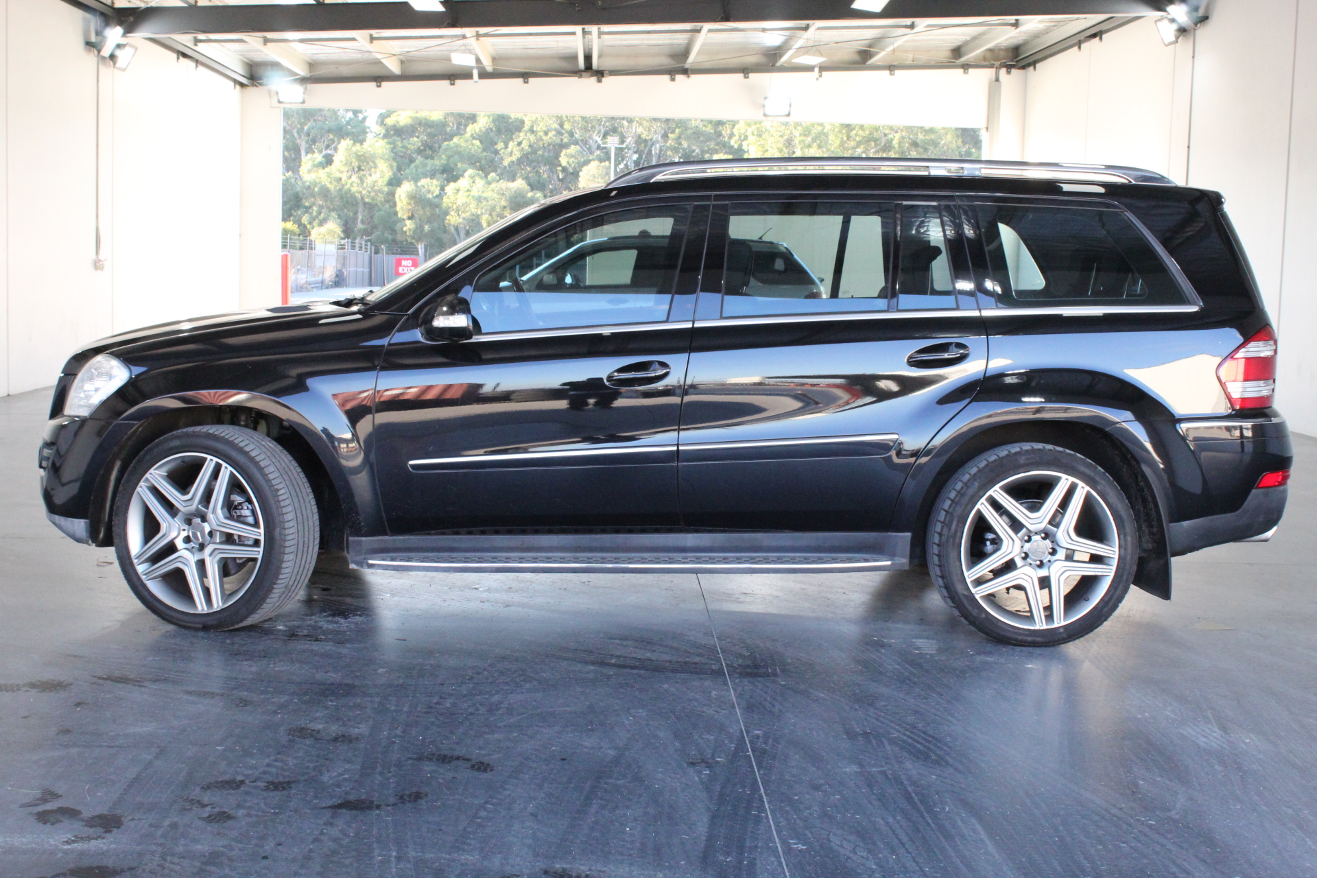 Global Trade Unit 1 Gram (Approx) 999 Pure Silver Coin w/ Certificate