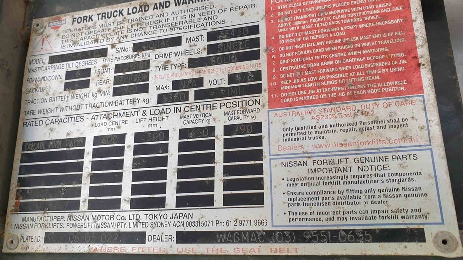 Stainless Steel Hexagon Necklace in Silver