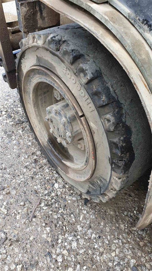 Designer Stainless Steel Band Ring in Gold - US Size 10