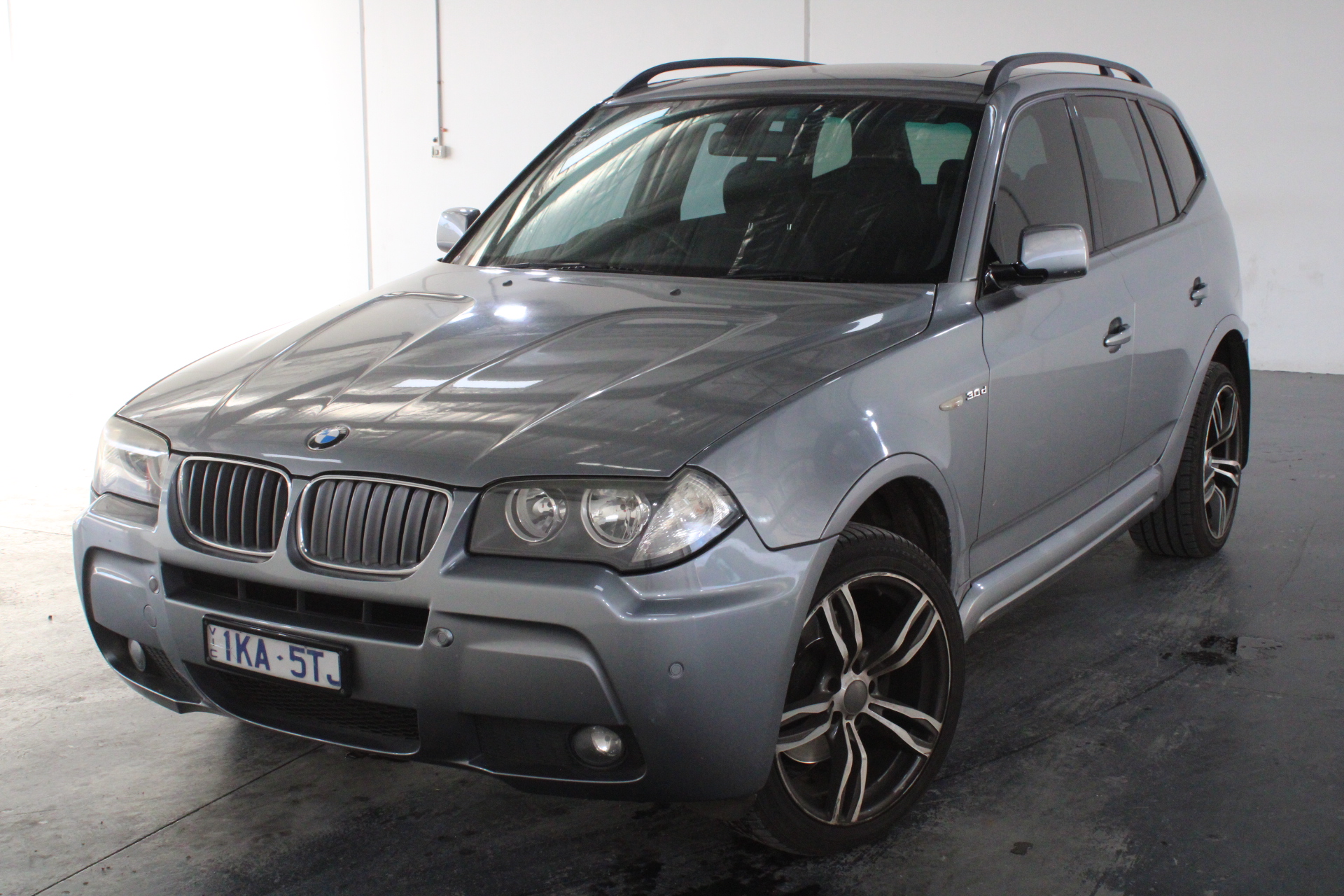 Azienda Agricola Crasa SRC Rivaggi 2017 (3x 750mL). Italy. 5* Prov.