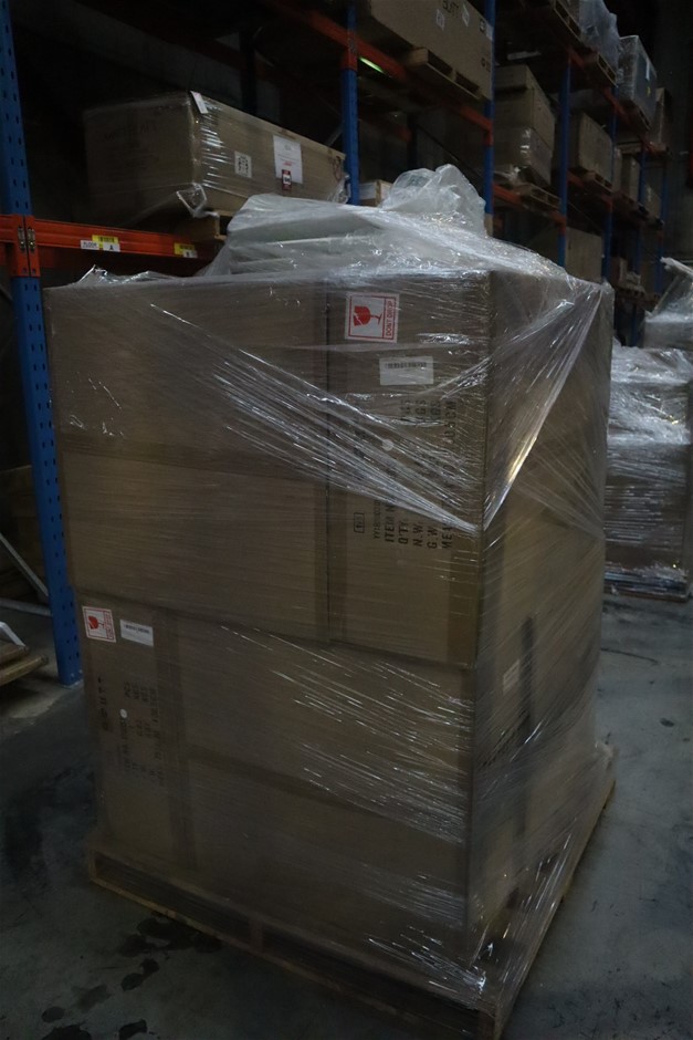 Wolf Blass Red Label Cabernet Merlot (6x 750mL).