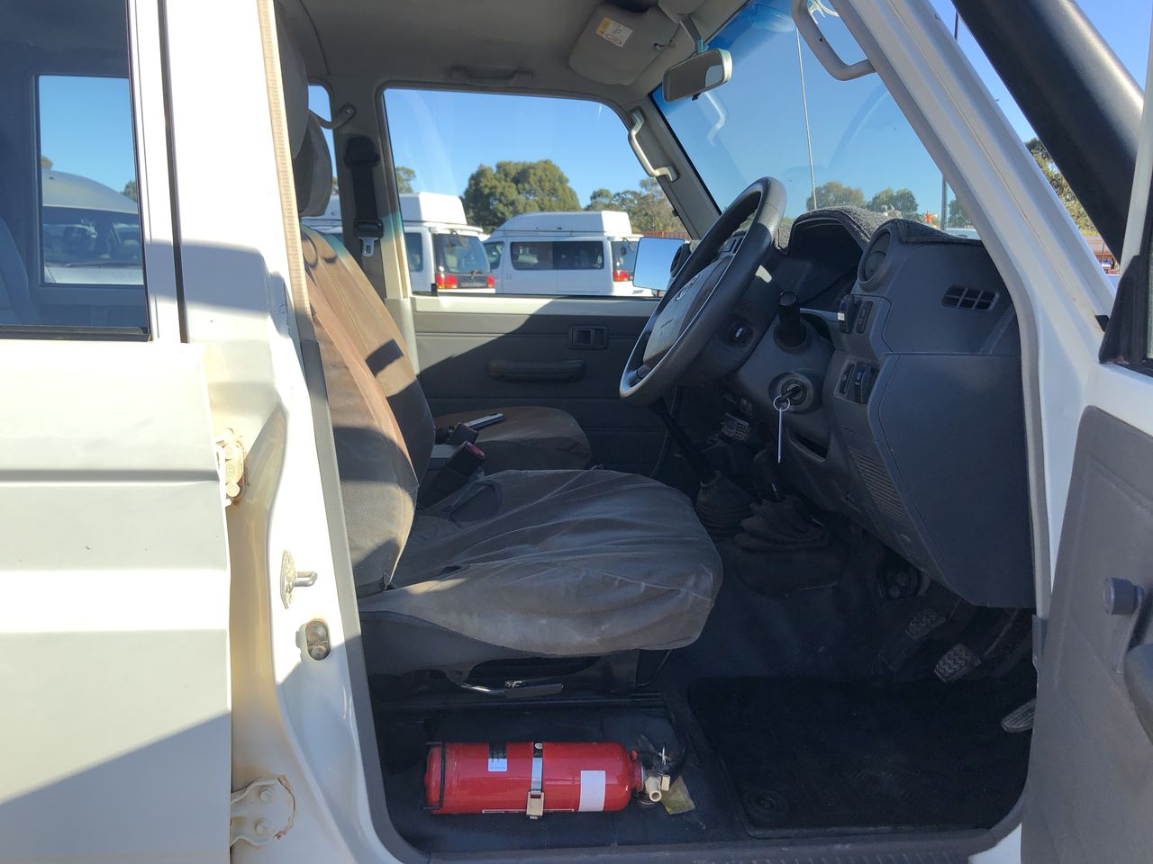 Pierre Delize Blanc De Blancs Brut NV (6x 750mL), France.