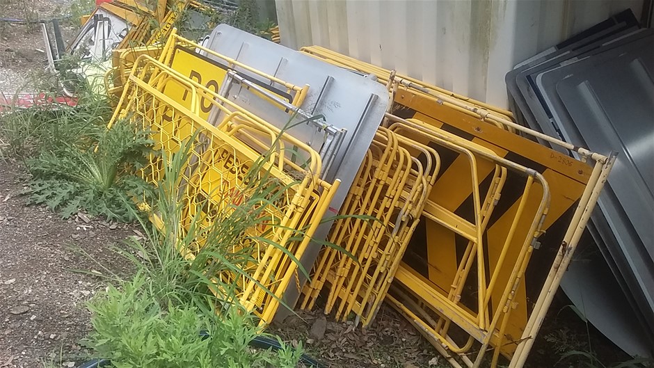 20 Drawer Stainless Steel Work Bench (Unused)