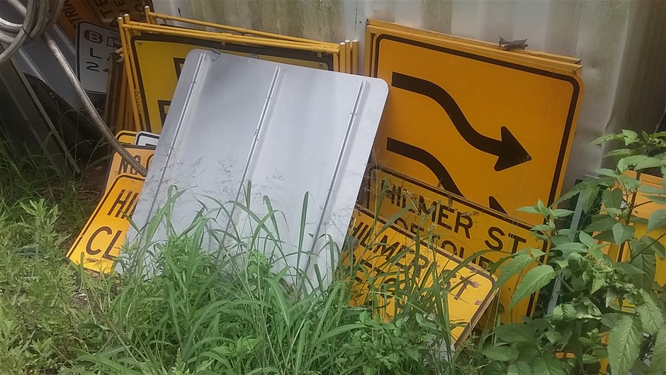 10 Drawer Stainless Steel Work Bench(Unused)