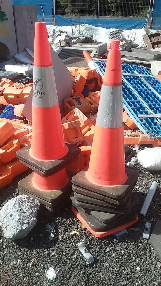 HP RMN TPN-F113 Laptop i3-3110M 4GBRAM/500GB Black