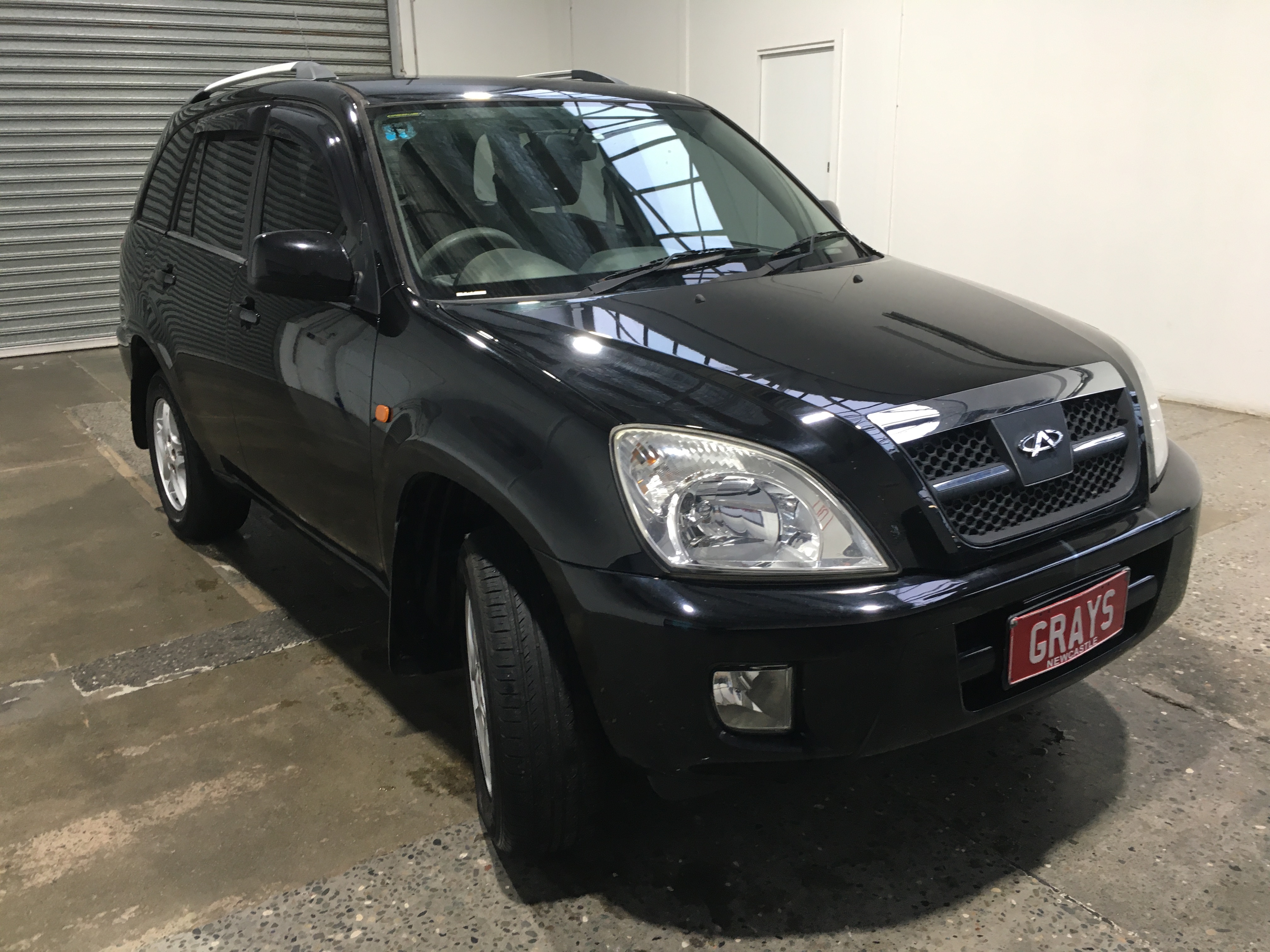 925 Silver Simulated Diamonds Clover Pendant Necklace