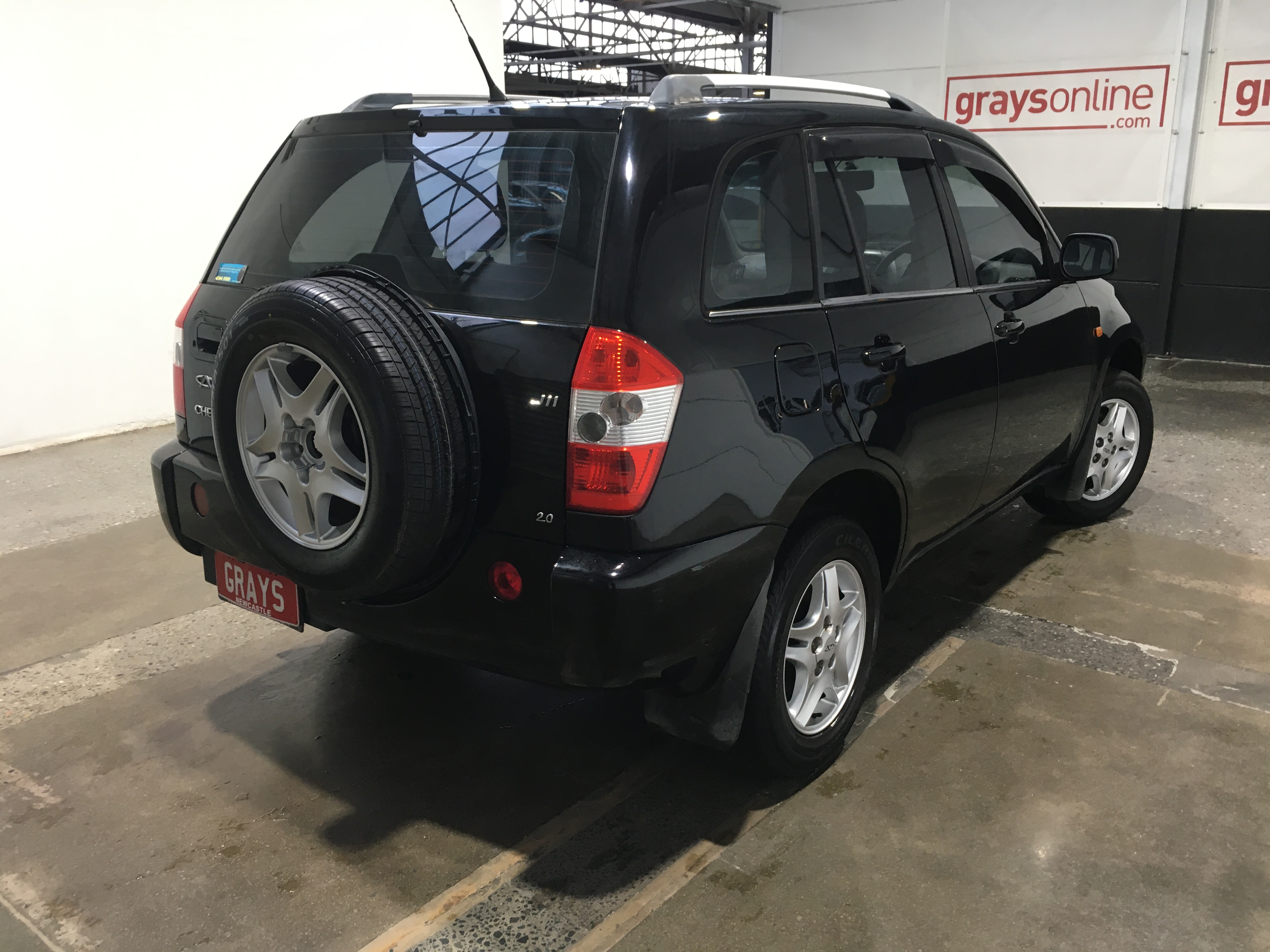 925 Silver Simulated Diamonds Clover Pendant Necklace