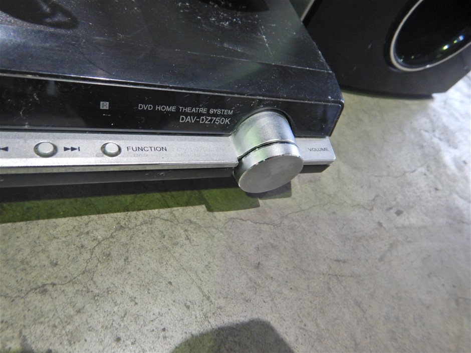 7MM 925 Silver Simulated Diamonds Round Pendant Necklace