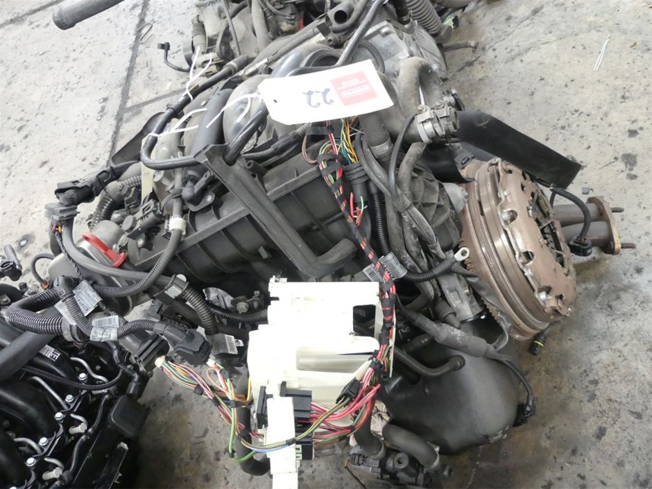 PHILIPS Azur 8000 Series Steam Iron, 240 g Steam Boost, 2400 W, OptimalTEMP