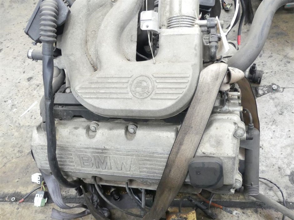 RUSSELL HOBBS Desire Hand Mixer, 5 Speeds Plus Turbo Function, Colour: Matt