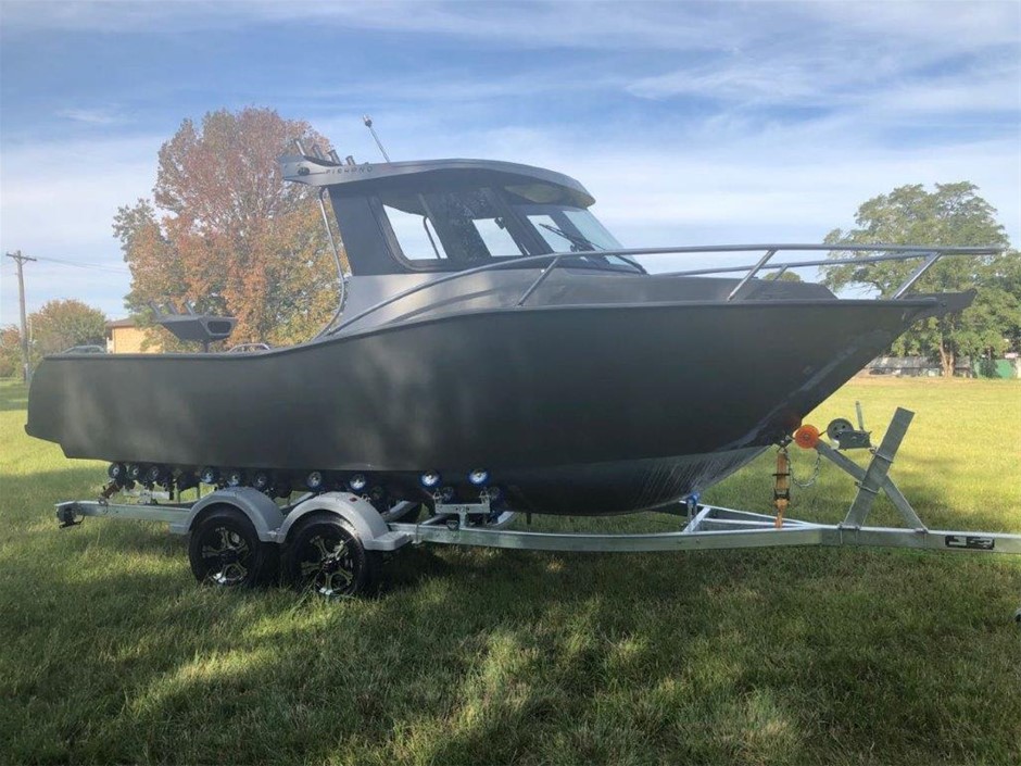 5-6mm Grade AB Black Mix Shape Pearl Bracelet.