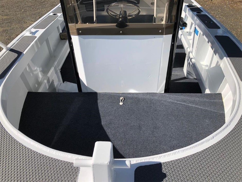 PHILIPS Wireless Back & Neck Massager, Portable & Cordless, Green.