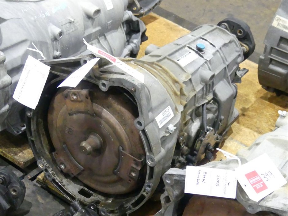 Wolf Blass Red Label Shiraz (6x 750mL), SEA.