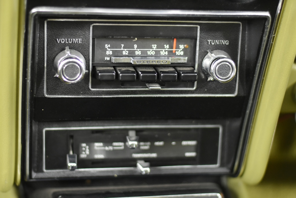 Wolf Blass Red Label Sparkling Pink Moscato NV (6x 750mL).