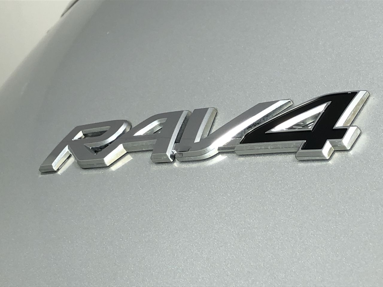 Wolf Blass Red Label Pinot Grigio (6x 750mL).