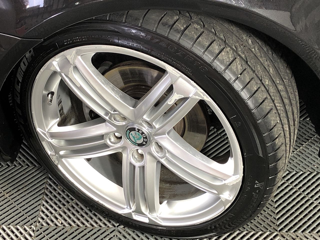 The Bowler Cleanskin Sauvignon Blanc 2023 (12x 750mL) SA