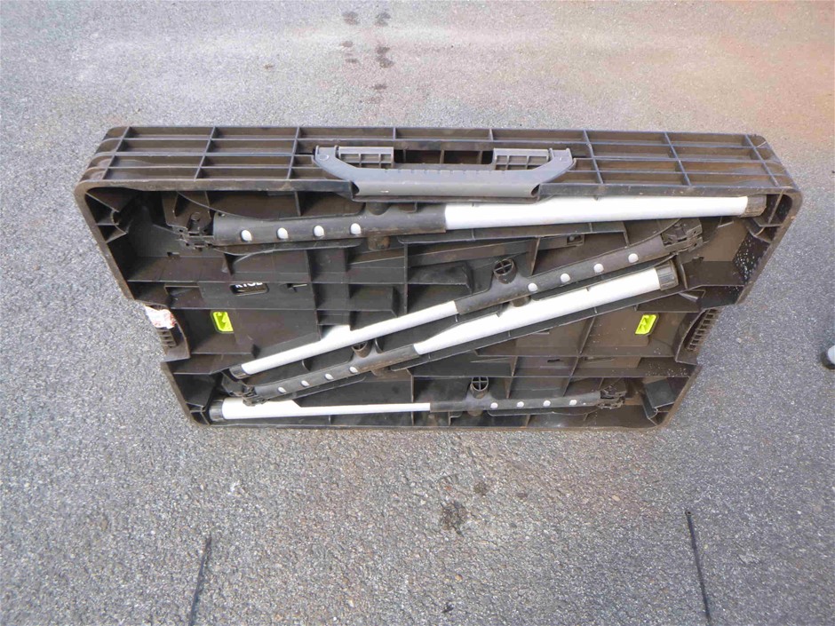 Solid 925 Sterling Silver 6mm Stud Earrings 2 Crystals by Swarovski®