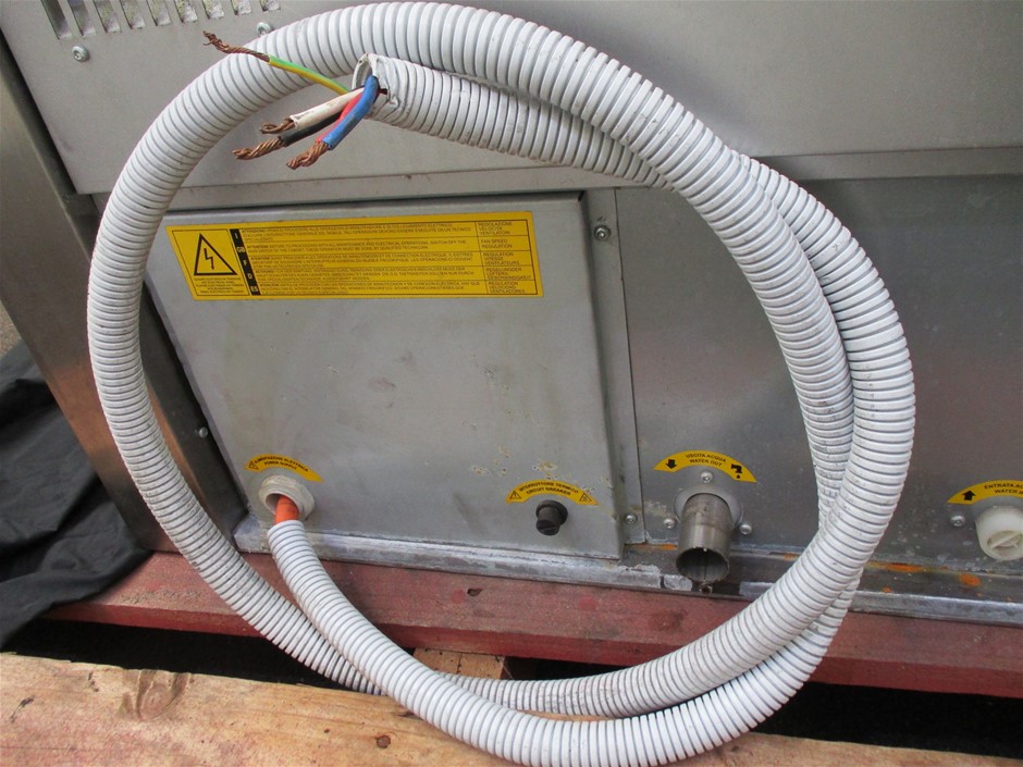 Designer Stainless Steel Simulated Diamond Feather Necklace in Silver