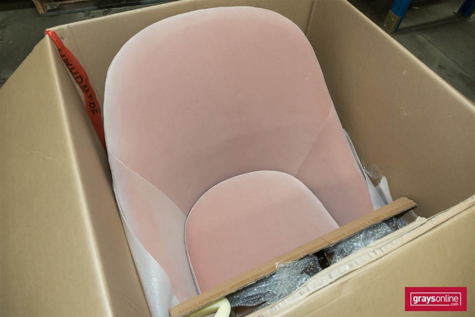 2XU ISO Buoyancy Vest, Size: Junior, Black/Silver, UY1100g.  Buyers Note -