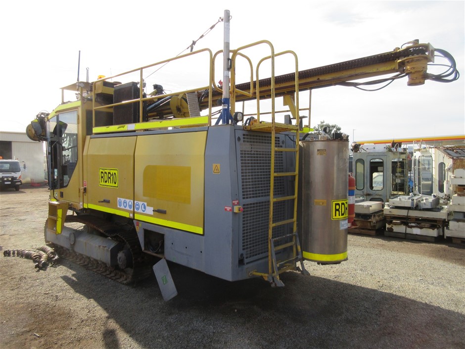 OCEANBREAK Youth 3pc Swim Set: 2 x Shorts & Tee, Size 8, Blue.  Buyers Note