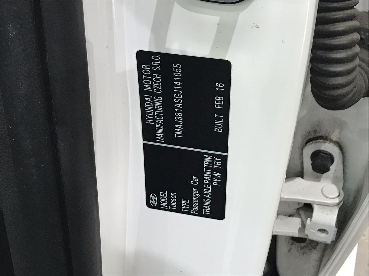 RIP CURL Women’s Premium Surf  Shorts, Size L, White. RRP: $70.  Buyers Not