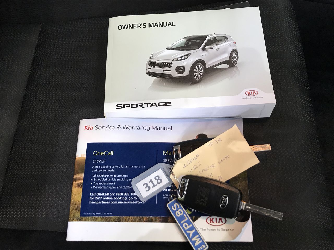 0.08 white baggette diamond