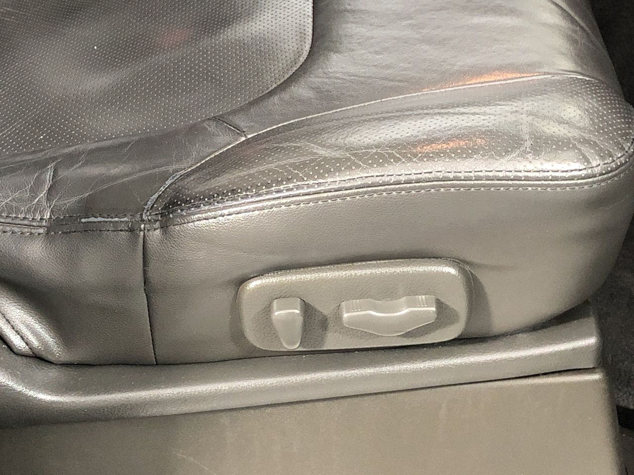 4 Carat round 4 white diamond each CVD Uncertified