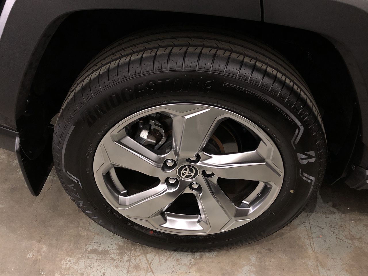 Men's Quartz Watch, Skeleton Design & Mechanical Style, Silver