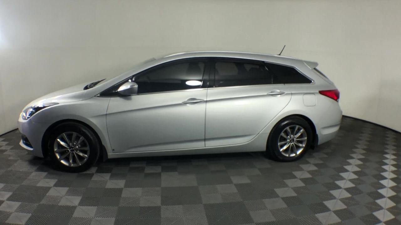 2022 Queen Elizabeth Platinum Jubilee Gold plated Medallion