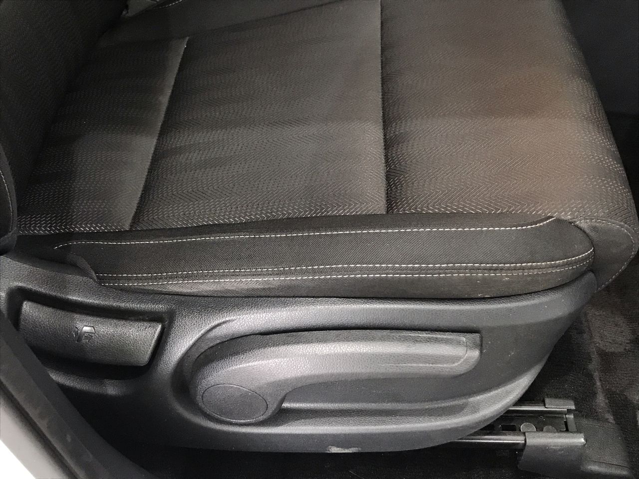 1/100 Scottdale gold bar unc