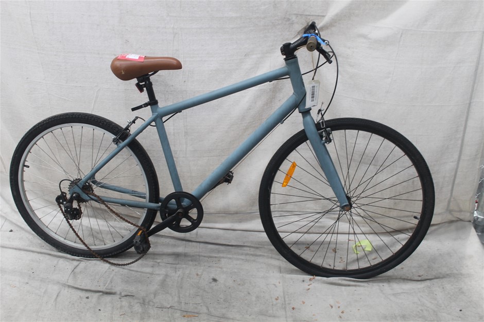 Yellow Gold Natural Garnet / Natural  & Diamond Ring with Valuation