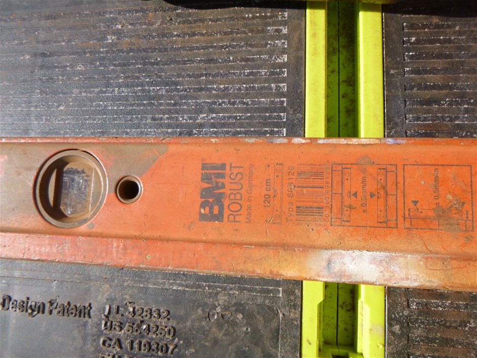 Yellow Gold Natural Garnet & Diamond Ring  with Valuation