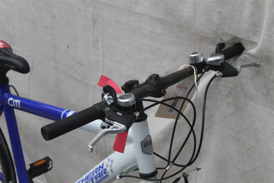 Helen & Joey Estate Cleanskin Merlot Cabernet Sauvignon 2019 (6x 750mL) VIC