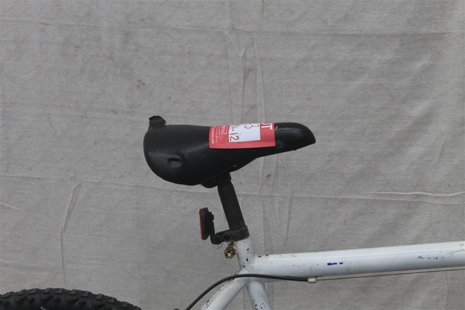 Fishbone Blue Chardonnay 2023 (6x 750mL) Margaret River