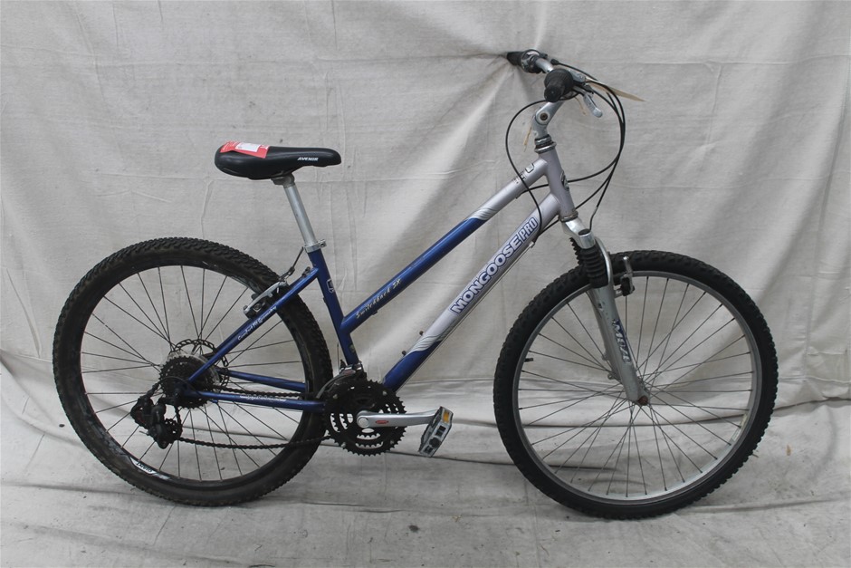 Pitchfork Chardonnay (6x 750mL).