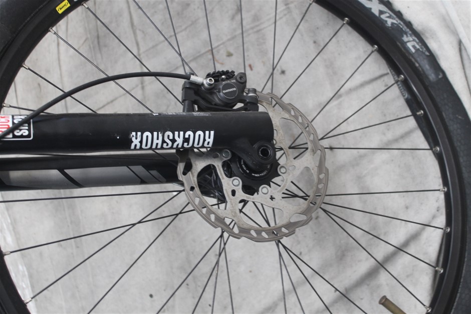 The Hero `Preservative Free` Pinot Noir 2023 (6x 750mL) SA