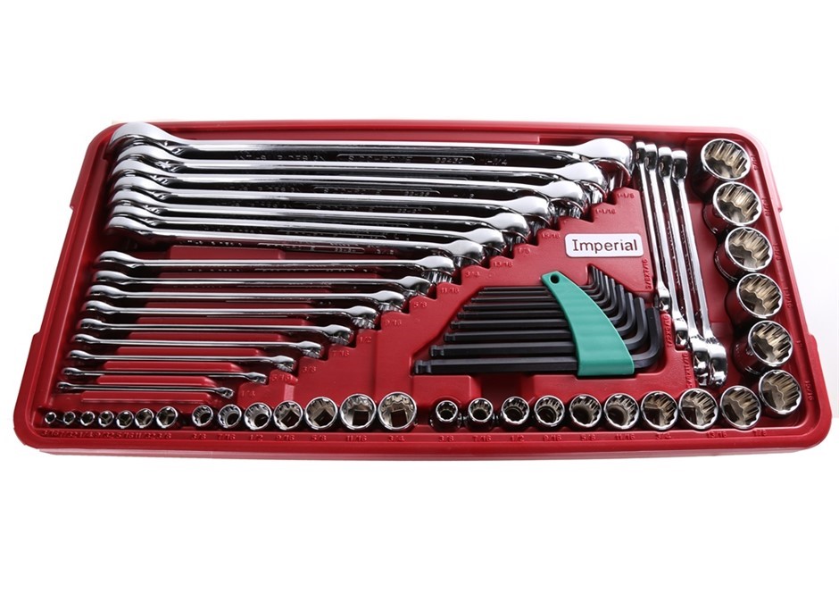 SAMSONITE Hyperspin Luggage, W 500 x H 738 x D 330 mm, Black. NB: Minor use