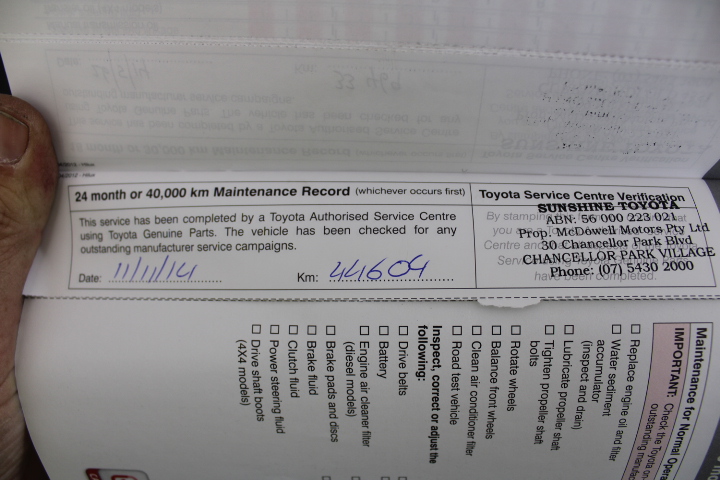 Designer Simulated Diamond Round Pendant Necklace in Silver