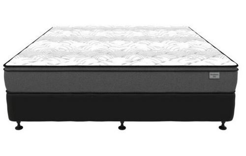 9K Yellow Gold MINI INITIAL 'O' STUD EARRINGS