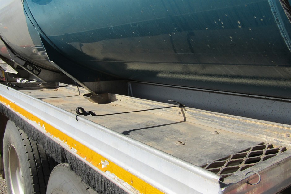 #1 9K WHITE GOLD INITIAL 'E' NECKLACE 38+5cm