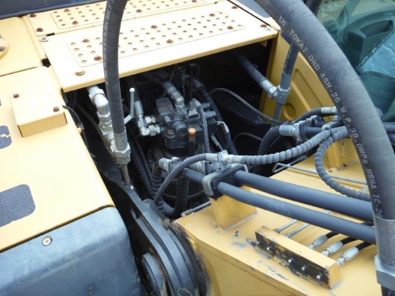 24 Cts Moonstone Handcrafted 925 Sterling Silver Gemstone Drop Earrings