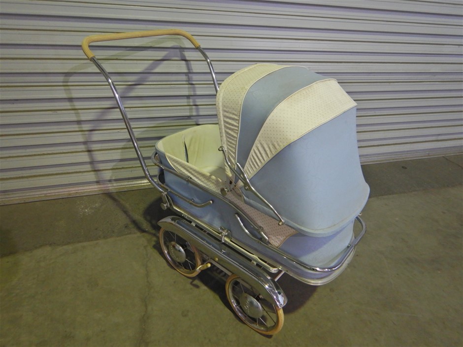 Helen & Joey Estate Cleanskin Merlot Cabernet Sauvignon 2019 (6x 750mL) VIC