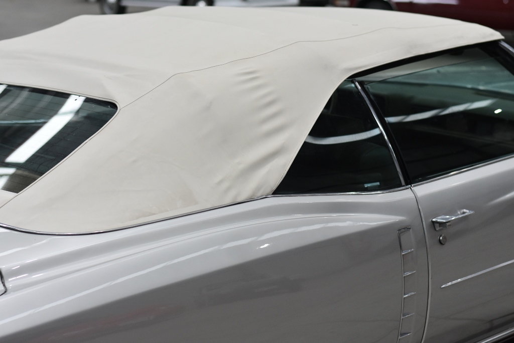 2016 UNC 50c HOLDEN HERITAGE COLLECTION HQ Kingswood COIN ON CARD