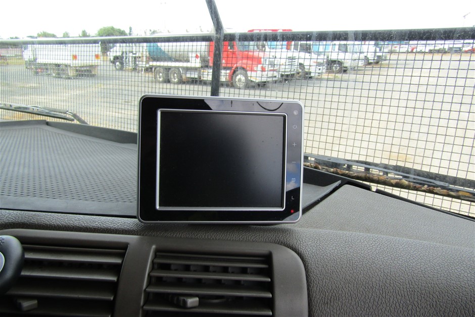 2022 Queen Elizabeth Platinum Jubilee Gold plated Medallion